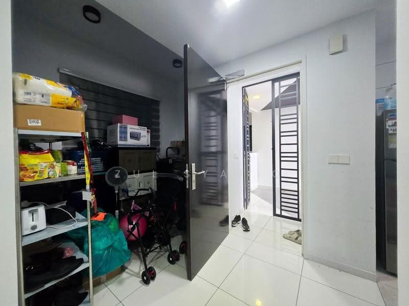 Kondominium untuk Dijual di The Valley Residences @ SkySierra - Zul Syafiq - Entrance - PropertyGuru.com.my