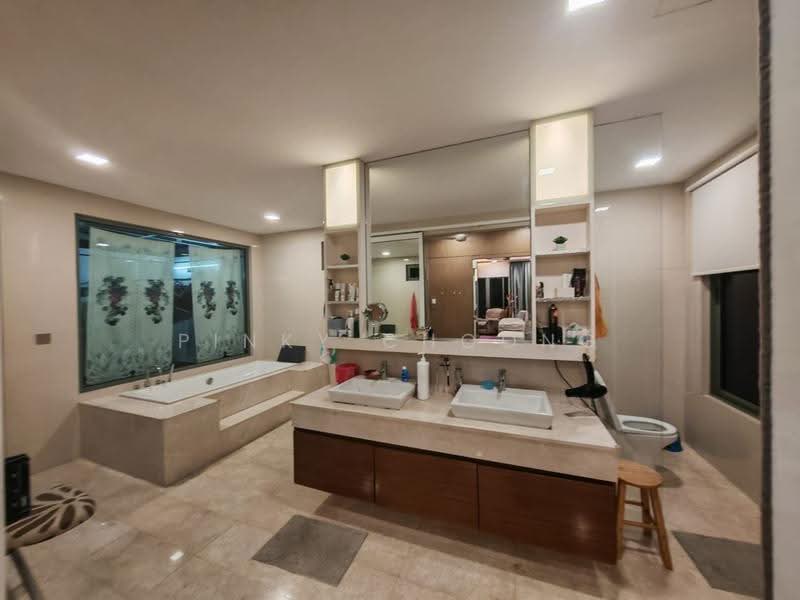 Semi-Detached House for Sale in Taman Seri Bukit Segambut (Batu) - Pinky Choong - Bathroom - PropertyGuru.com.my