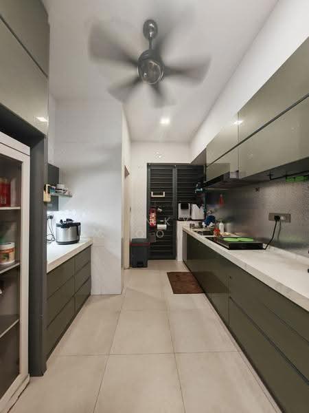 Semi-Detached House for Sale in Taman Seri Bukit Segambut (Batu) - Pinky Choong - Kitchen - PropertyGuru.com.my