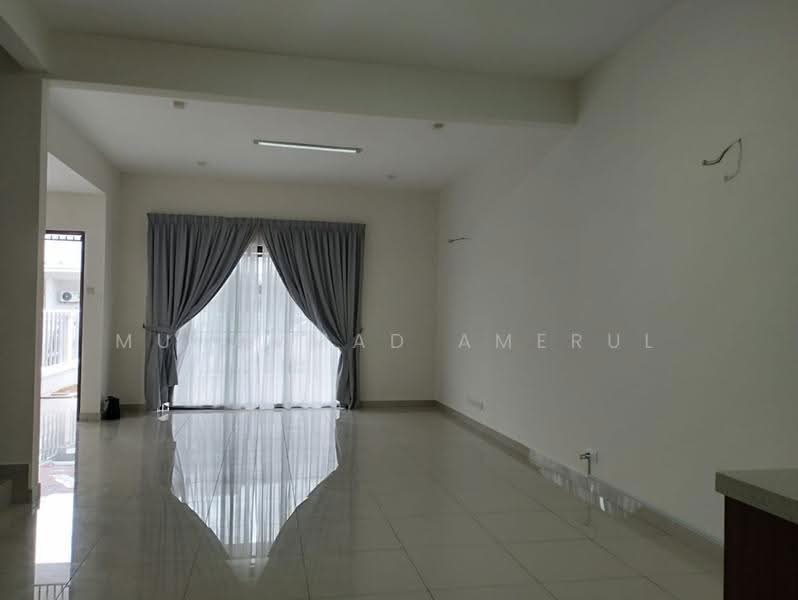 2-storey Terraced House for Rent in Sepang (Selangor) - Muhammad Amerul - Living Room - PropertyGuru.com.my