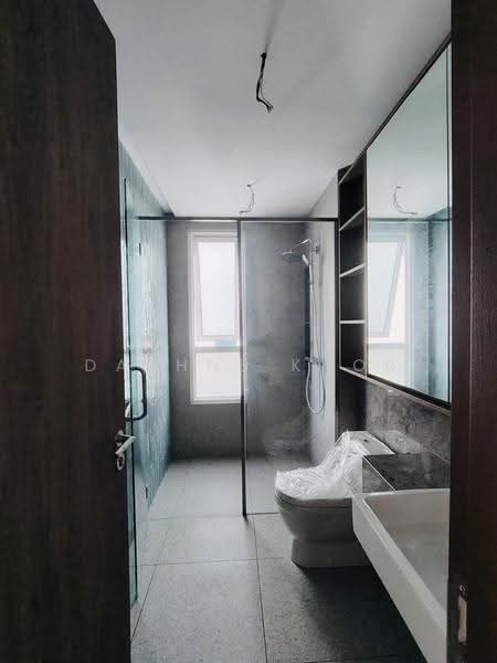 Rumah Berkembar untuk Disewa di Pulau Andaman (Tanjung Tokong) - Daphne Khor - Bathroom - PropertyGuru.com.my
