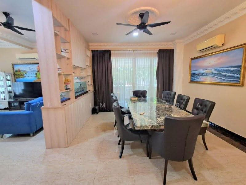 Bungalow House for Sale in Kajang (Selangor) - Zulhilmi Zakaria - Dining Room - PropertyGuru.com.my