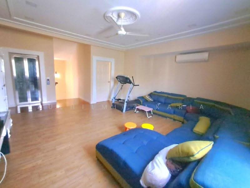 Bungalow House for Sale in Kajang (Selangor) - Zulhilmi Zakaria - family area - PropertyGuru.com.my