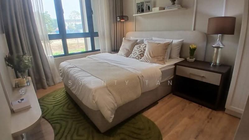 Kediaman Servis untuk Dijual di Alora Residences @ Avenue 25 Subang Jaya - Shenty Tan - Bedroom - PropertyGuru.com.my
