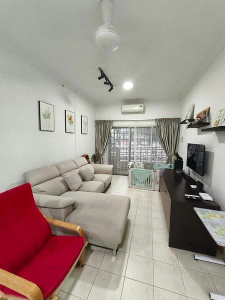 Kediaman Servis untuk Dijual di Prima Regency - Yvonne Lim - Living Room - PropertyGuru.com.my