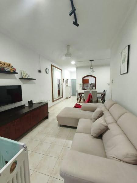 Kediaman Servis untuk Dijual di Prima Regency - Yvonne Lim - Living Room - PropertyGuru.com.my