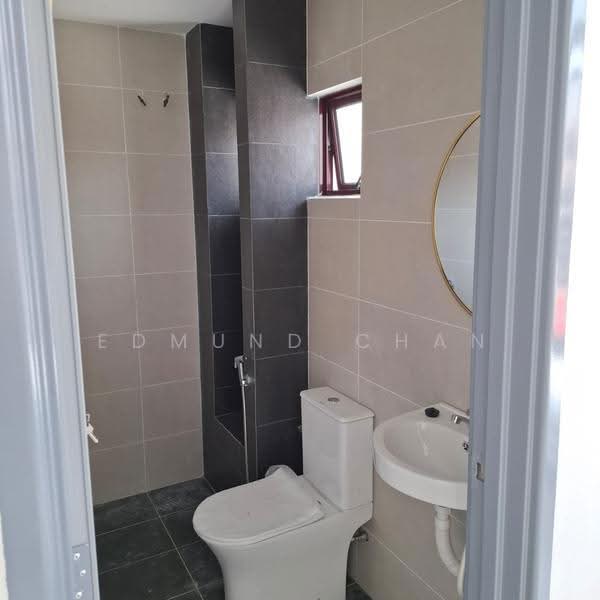 Rumah Teres untuk Dijual di Taman Puchong Prima (Puchong) - Edmund Chan - Bathroom - PropertyGuru.com.my