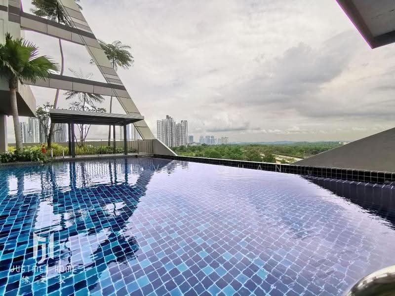 Service Residence for Rent at Meridin Executive Suites @ The Meridin - Jarvis Chan - Pool - PropertyGuru.com.my