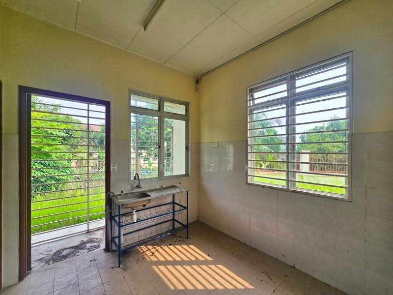 2-storey Terraced House for Sale in Kajang (Selangor) - Zulhilmi Zakaria - Kitchen - PropertyGuru.com.my