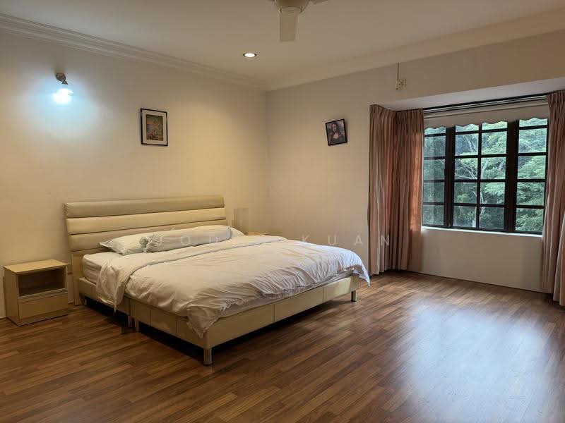 Townhouse for Sale in Meru Valley (Ipoh) - Jodie Kuan - Master Bedroom - PropertyGuru.com.my