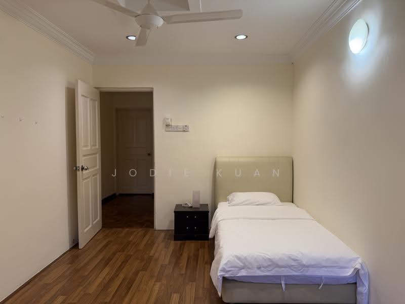 Townhouse for Sale in Meru Valley (Ipoh) - Jodie Kuan - Bedroom 2 - PropertyGuru.com.my