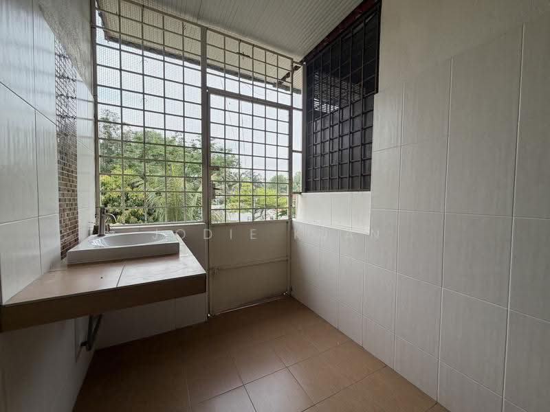 Townhouse for Sale in Meru Valley (Ipoh) - Jodie Kuan - Washing Area - PropertyGuru.com.my