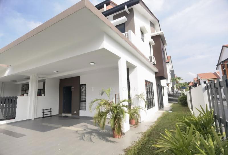 Rumah Teres 2-Tingkat untuk Dijual di Setia Utama (Setia Alam) - Eve Wong - Exterior - PropertyGuru.com.my