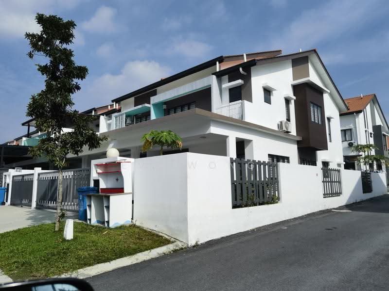Rumah Teres 2-Tingkat untuk Dijual di Setia Utama (Setia Alam) - Eve Wong - Exterior - PropertyGuru.com.my