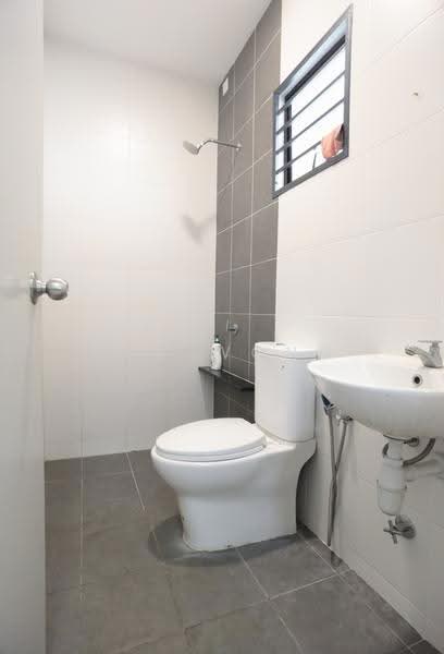 Rumah Teres 2-Tingkat untuk Dijual di Setia Utama (Setia Alam) - Eve Wong - PropertyGuru.com.my