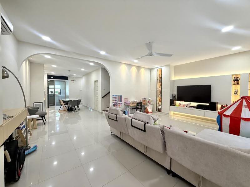 2-storey Terraced House for Sale in Taman Cheras Vista (Cheras) - Willie Teng - Living Room - PropertyGuru.com.my