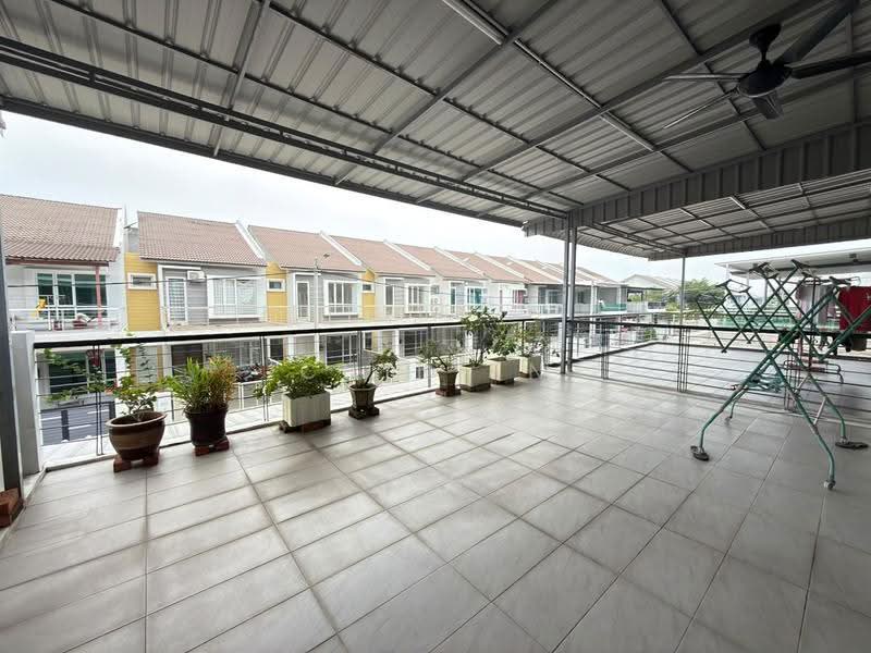 Rumah Teres 2-Tingkat untuk Dijual di Melaka City (Melaka) - CHIN FN - Balcony - PropertyGuru.com.my