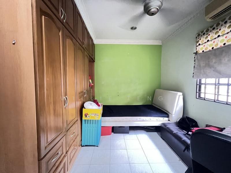 Rumah Berkembar untuk Dijual di Bandar Kinrara Seksyen 6 (Bandar Kinrara) - Willie Teng - Bedroom - PropertyGuru.com.my