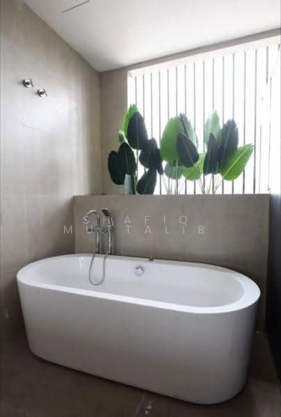 Rumah Berkembar untuk Disewa di Taman Desa Ros (Kajang) - Shafiq Muttalib - Bathroom - PropertyGuru.com.my