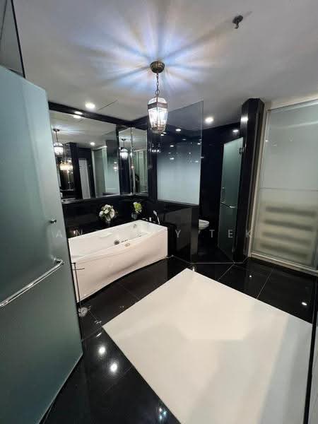 Service Residence for Rent at 3 Kia Peng - Anthony Tek - Bathroom - PropertyGuru.com.my