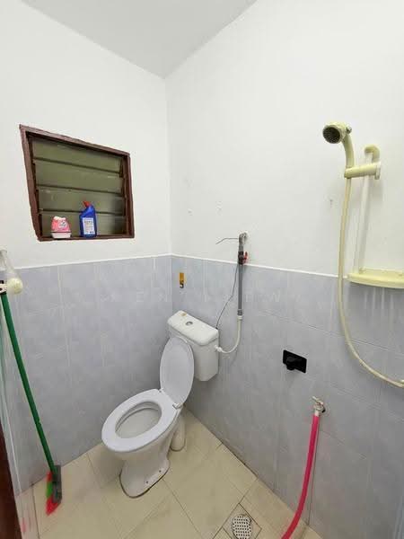 2-storey Terraced House for Sale in Nusantara Prima (Gelang Patah) - Ken Liew - Bathroom - PropertyGuru.com.my