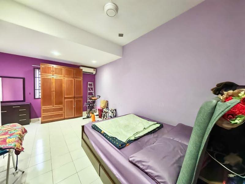 2-storey Terraced House for Sale in Bandar Seri Alam (Masai) - Jason Sim - Bedroom - PropertyGuru.com.my
