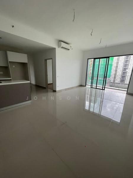 Kediaman Servis untuk Dijual di Residensi Ava @ Kiara Bay - Johnson Ho - Living Room - PropertyGuru.com.my