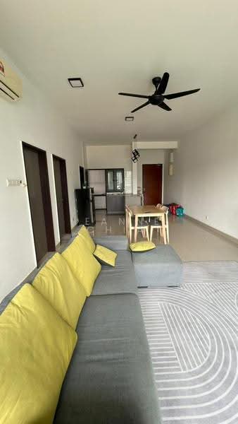 Kediaman Servis untuk Disewa di SkyVille 8 @ Benteng 8 - Leanne Chia - Living Room - PropertyGuru.com.my