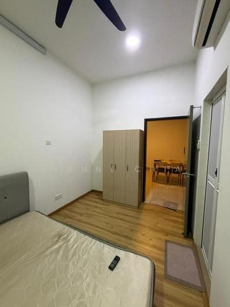 Kediaman Servis untuk Disewa di SkyVille 8 @ Benteng 8 - Leanne Chia - Bedroom - PropertyGuru.com.my