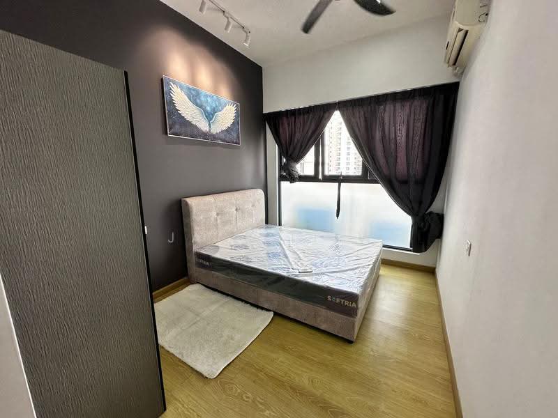 Condominium for Rent at Lovell @ Country Garden Danga Bay - Jack Liew - Bedroom - PropertyGuru.com.my