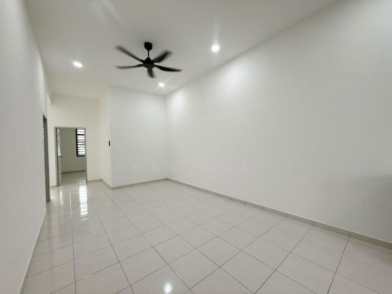 Rumah Teres untuk Disewa di Johor Bahru (Johor) - Jack Chai - Living Room - PropertyGuru.com.my