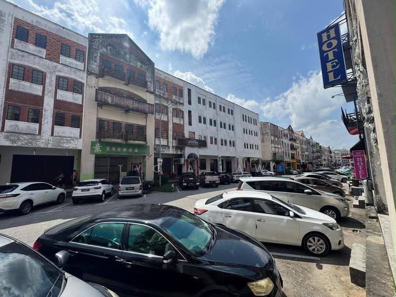 Shop / Office for Sale in Bandar Indahpura (Kulai) - Tycia Law - Exterior - PropertyGuru.com.my