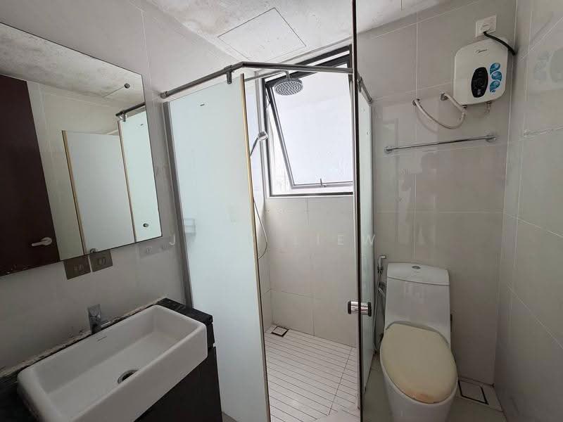 Kondominium untuk Dijual di Royal Strand @ Country Garden Danga Bay - Jack Liew - PropertyGuru.com.my