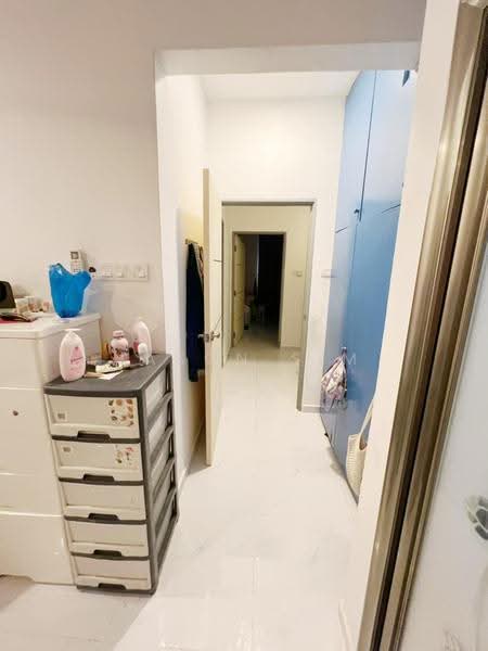 2-storey Terraced House for Sale in Bandar Baru Permas Jaya (Permas Jaya) - Jason Sim - Corridor - PropertyGuru.com.my