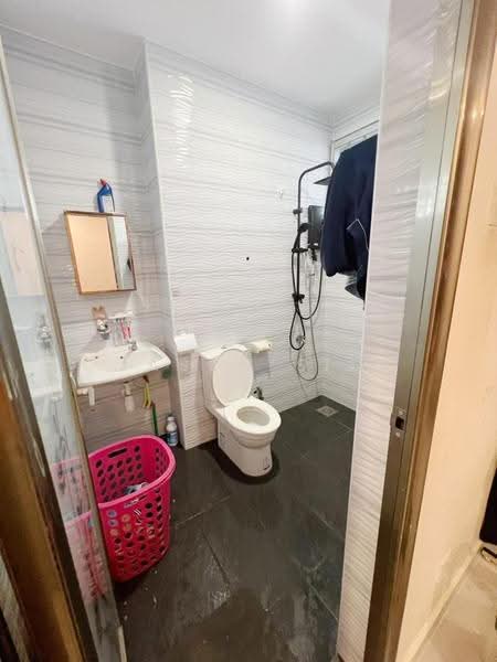 2-storey Terraced House for Sale in Bandar Baru Permas Jaya (Permas Jaya) - Jason Sim - Bathroom - PropertyGuru.com.my
