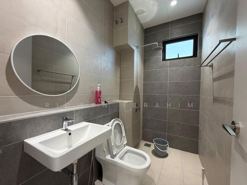 Bungalow House for Sale in Alam Sari (Bangi) - Ridwan Ibrahim - Bathroom - PropertyGuru.com.my