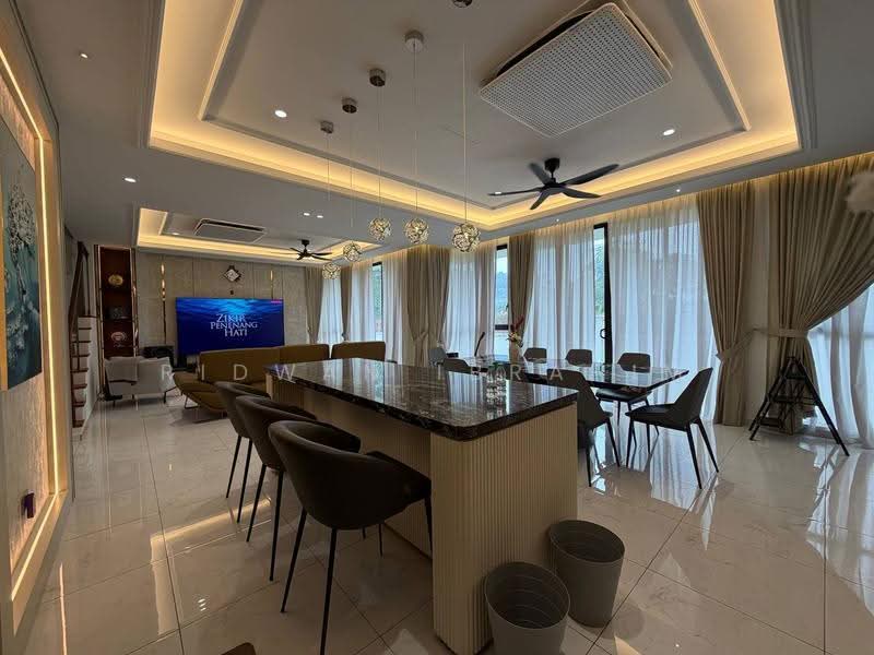 Bungalow House for Sale in Alam Sari (Bangi) - Ridwan Ibrahim - Living Room - PropertyGuru.com.my
