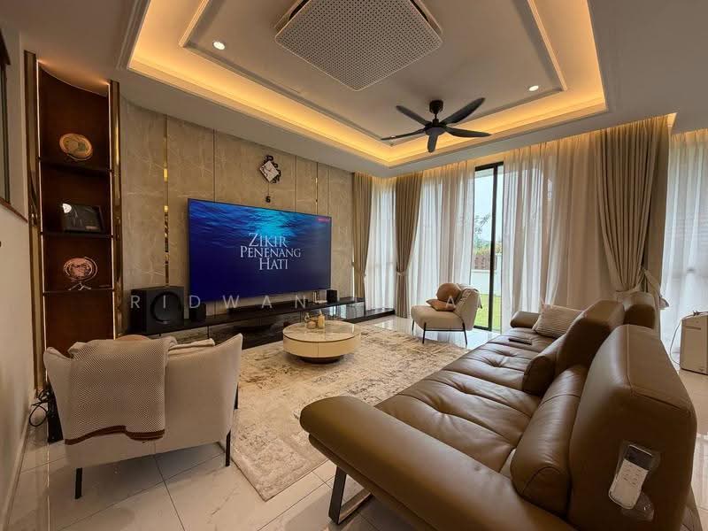 Bungalow House for Sale in Alam Sari (Bangi) - Ridwan Ibrahim - Living Room - PropertyGuru.com.my