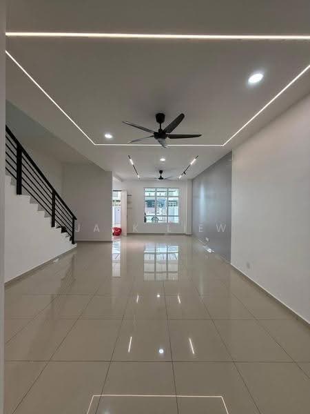 Rumah Teres 2-Tingkat untuk Dijual di Jalan Wau Merah x, Bandar Layangkasa 81700 Pasir G (Pasir Gudang) - Jack Liew - Living Room - PropertyGuru.com.my