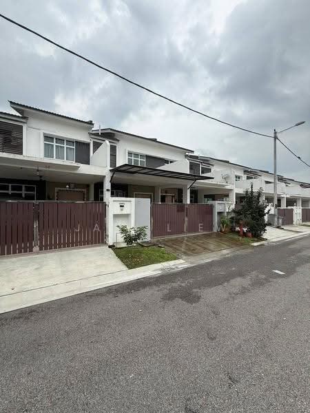 Rumah Teres 2-Tingkat untuk Dijual di Jalan Wau Merah x, Bandar Layangkasa 81700 Pasir G (Pasir Gudang) - Jack Liew - Exterior - PropertyGuru.com.my
