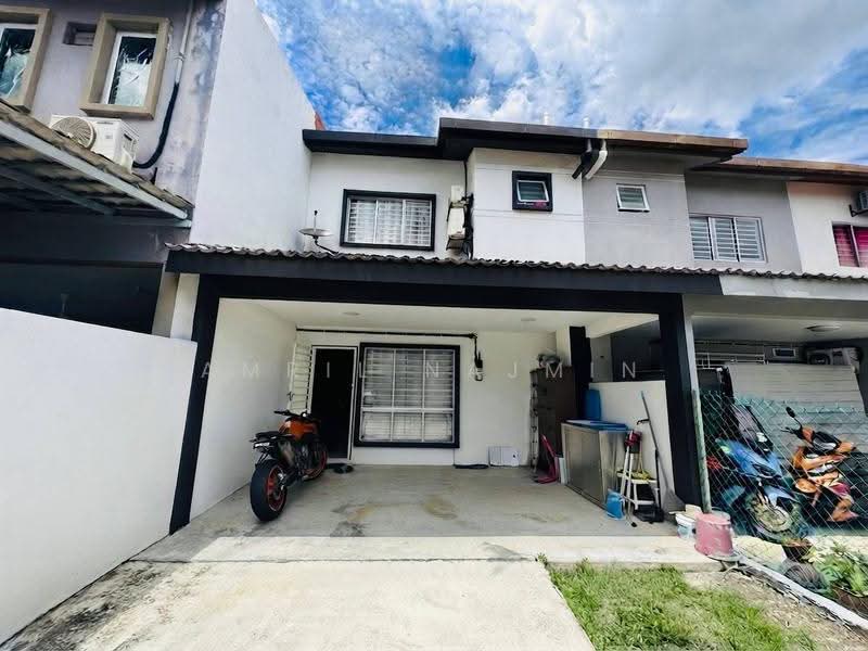 2-storey Terraced House for Sale in Taman Desiran Bayu (Puchong) - Amril Najmin - Exterior - PropertyGuru.com.my