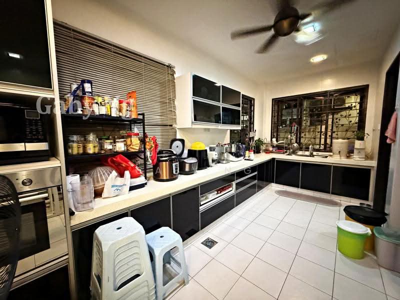 Rumah Berkembar untuk Dijual di Taming Mutiara (Bandar Sungai Long) - Gaby Ng - Kitchen - PropertyGuru.com.my