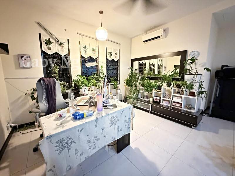 Rumah Berkembar untuk Dijual di Taming Mutiara (Bandar Sungai Long) - Gaby Ng - Study - PropertyGuru.com.my