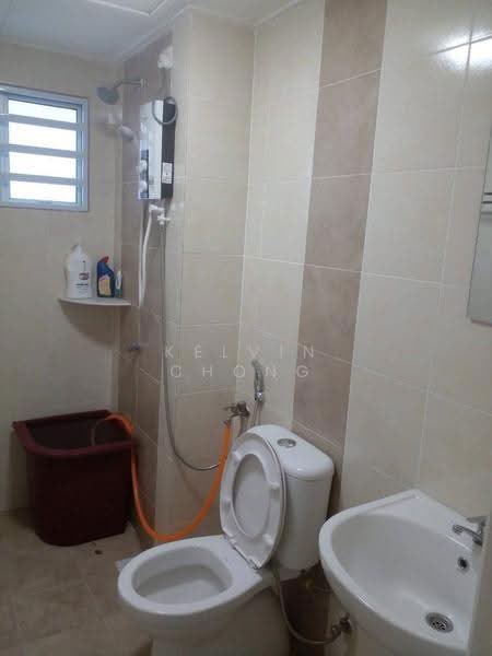 Kondominium untuk Disewa di Casa Idaman 2 - Kelvin Chong - Bathroom - PropertyGuru.com.my