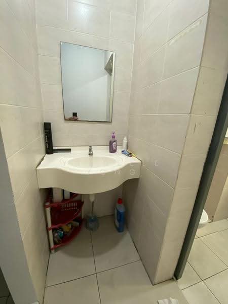 Service Residence for Sale at Impian Meridian - Ysabelle Yong - Bathroom - PropertyGuru.com.my