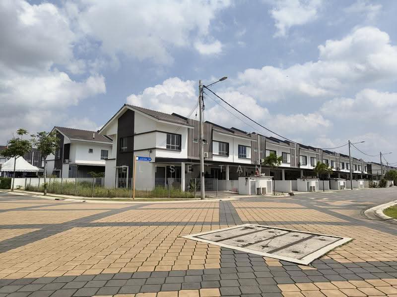 Rumah Teres 2-Tingkat untuk Dijual di Kuala Selangor (Selangor) - Elise Tan - Exterior - PropertyGuru.com.my
