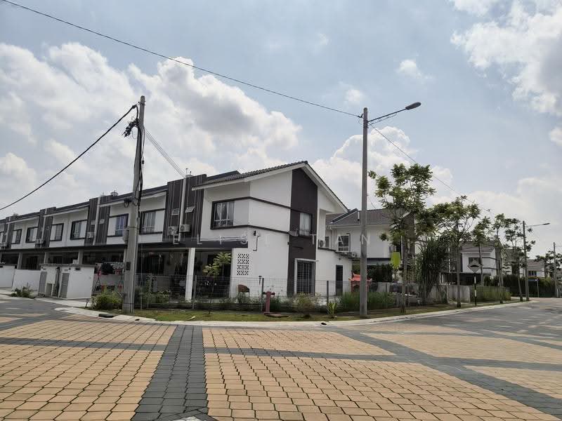 Rumah Teres 2-Tingkat untuk Dijual di Kuala Selangor (Selangor) - Elise Tan - Exterior - PropertyGuru.com.my