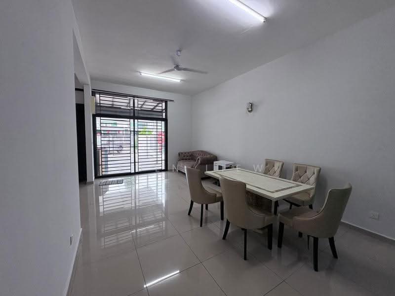 Rumah Teres 2-Tingkat untuk Disewa di Bandar Seri Alam (Masai) - Eden Liew - Living Room - PropertyGuru.com.my