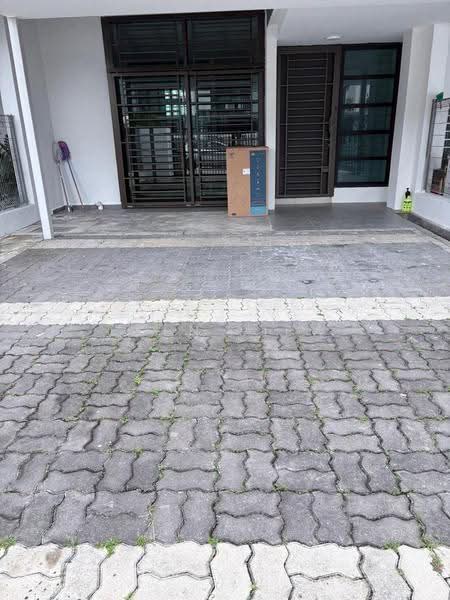 Rumah Teres 2-Tingkat untuk Disewa di Bandar Seri Alam (Masai) - Eden Liew - Exterior - PropertyGuru.com.my