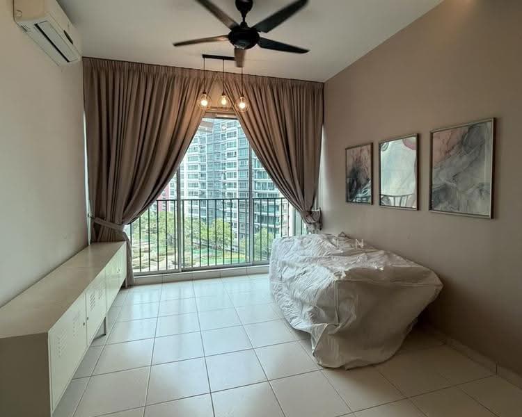 Kediaman Servis untuk Disewa di The Zizz @ Damansara North - Sufian Kamaruddin - Living Room - PropertyGuru.com.my